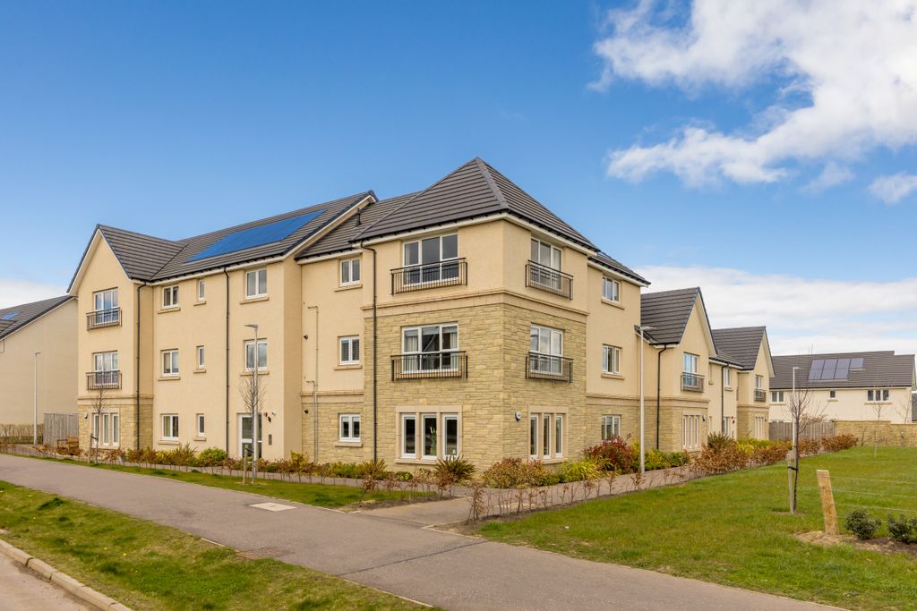 2 bed flat for sale5 Lairds Close, Haddington, East Lothian EH41