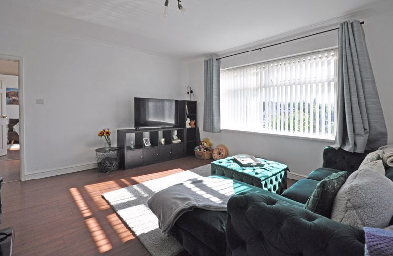 3 bed detached bungalow for saleDetached Property, Chepstow Road, Newport NP19 photo 5