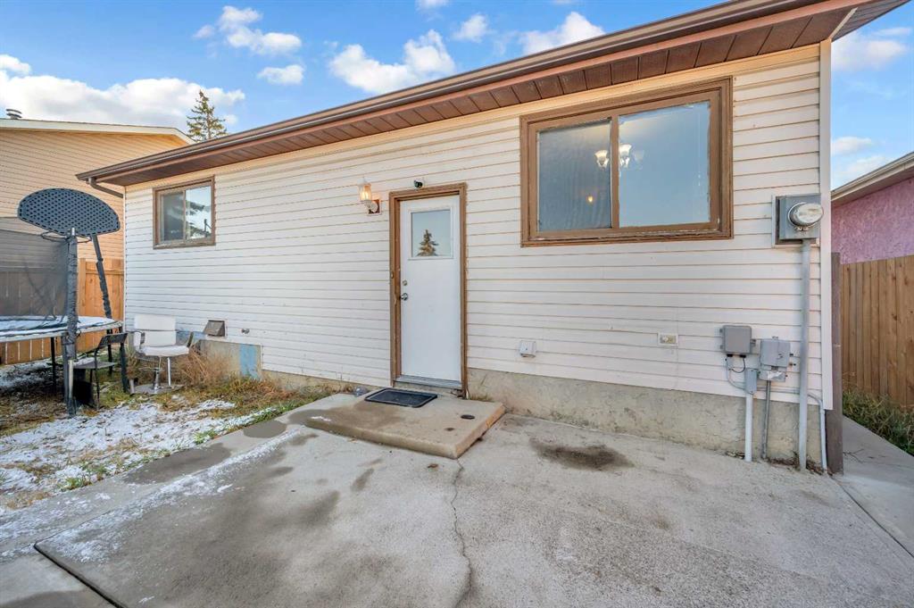 Additional image 4 of 48 Faldale Close NE, Calgary, AB, T3J 1V9