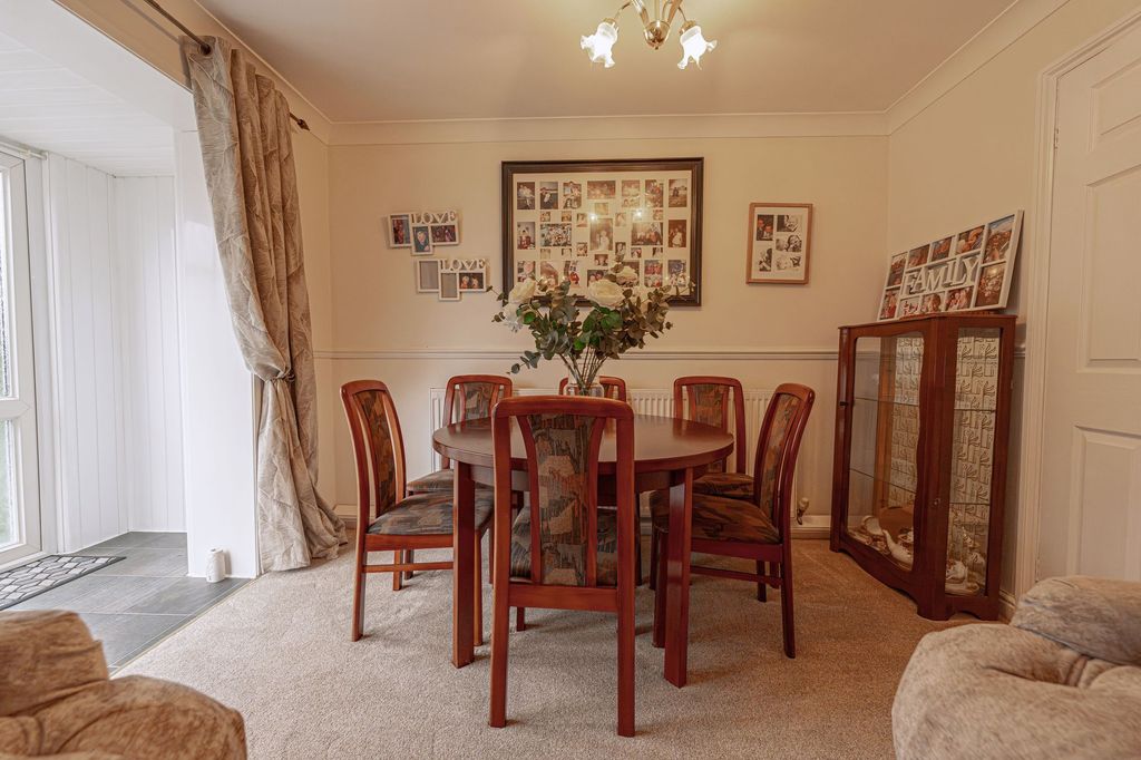 Additional image 10 of 3 bed terraced house for saleFields Road, Oakfield NP44
