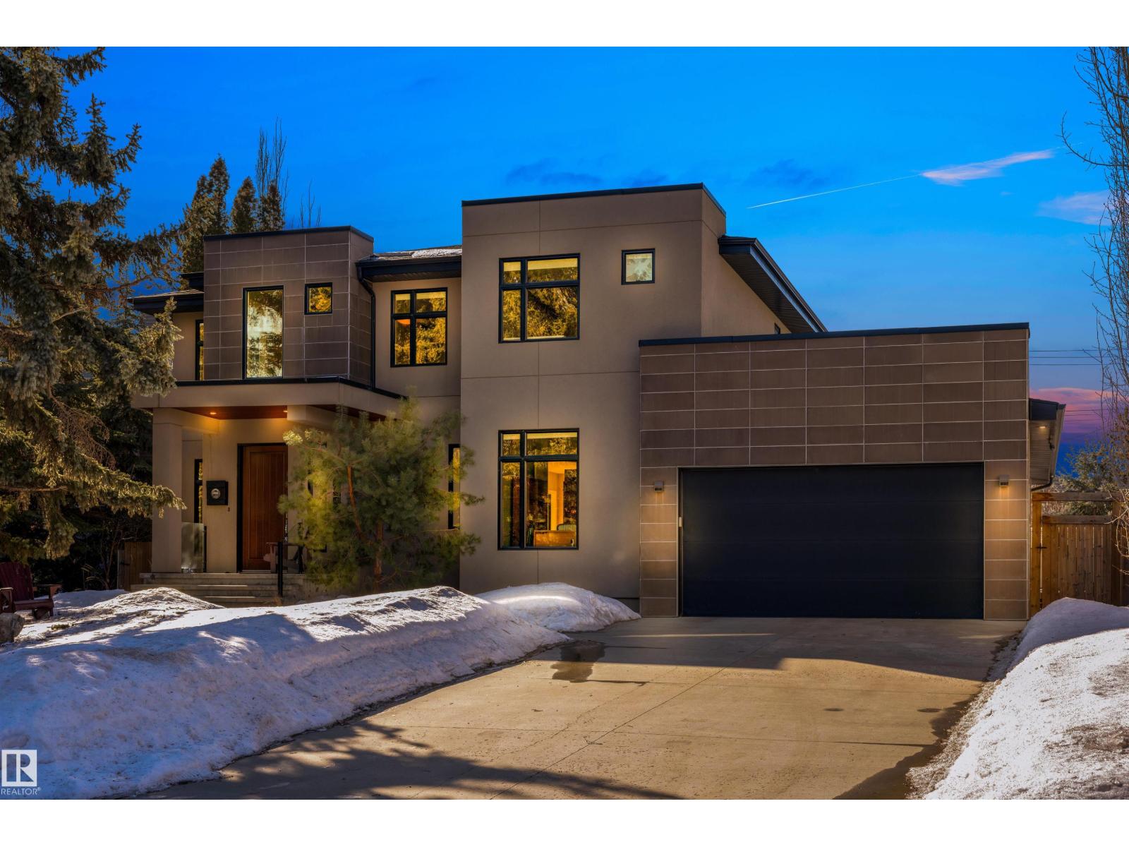 8408 118 Street NW, Edmonton, AB, T6G1T3