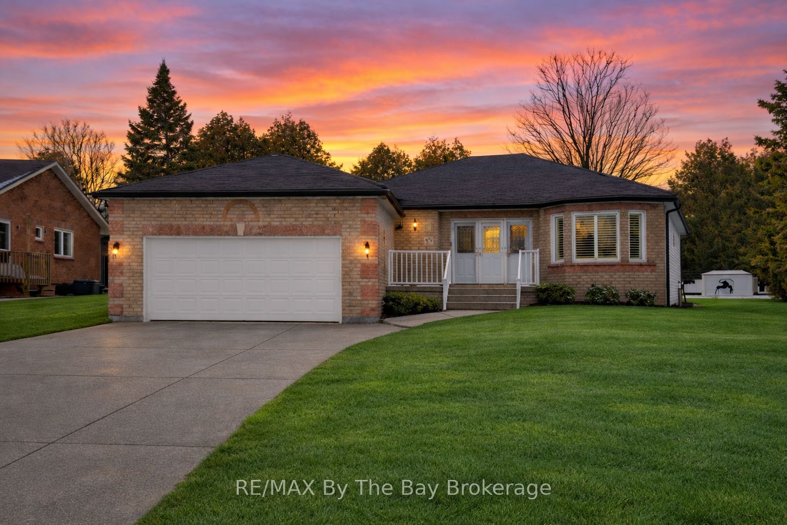 22 Britton Court, Wasaga Beach, ON, L9Z 1C1
