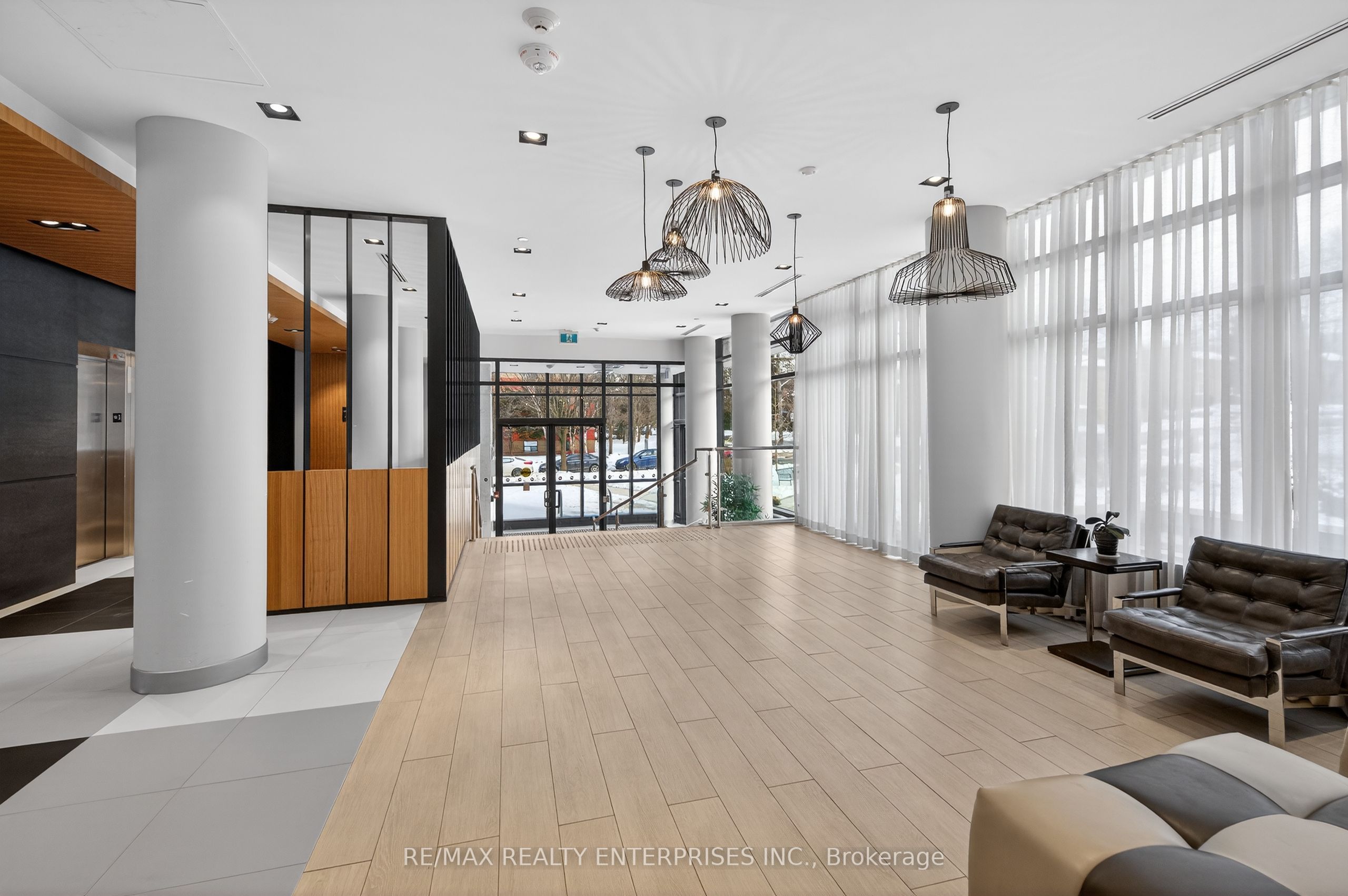 Additional image 4 of 401-1 Neighbourhood Lane, Toronto, ON, M8Y 0C2