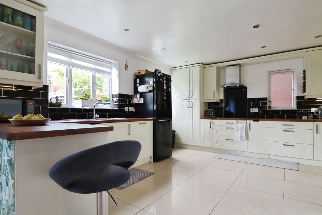 Additional image 4 of 4 bed detached house for saleAston Place, St. Mellons, Cardiff CF3