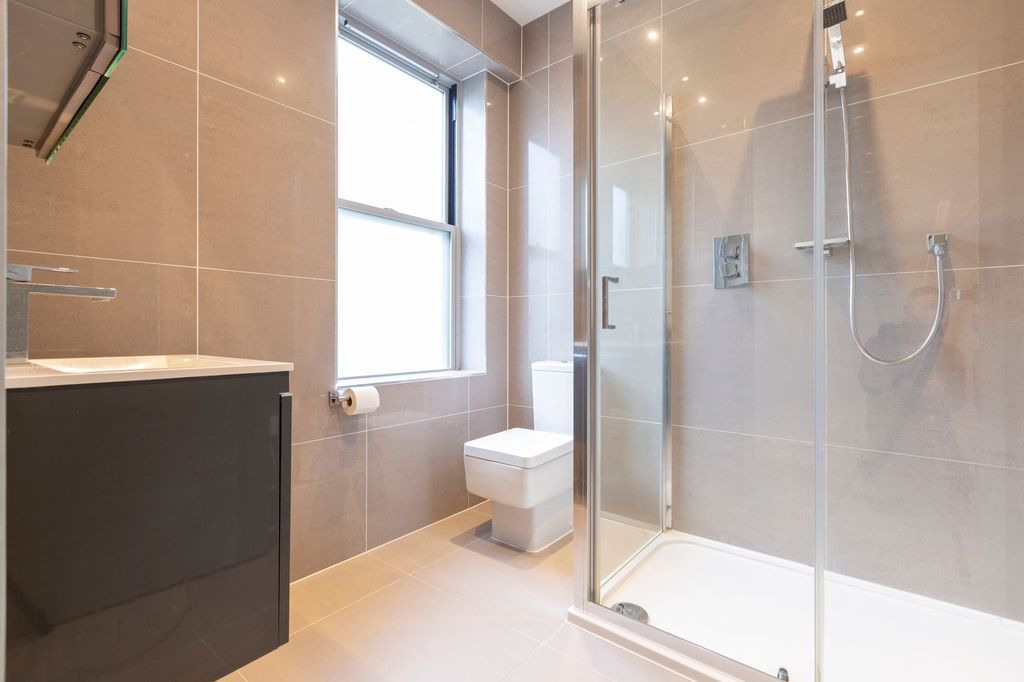 Additional image 9 of 1 bed flat for saleBath Street, St. Helier JE2