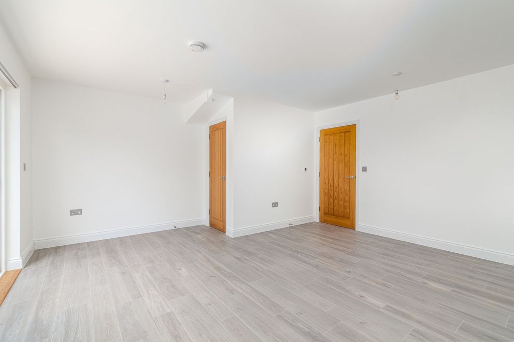 Additional image 6 of 3 bed semi-detached house for saleLa Pouquelaye, St Helier JE2