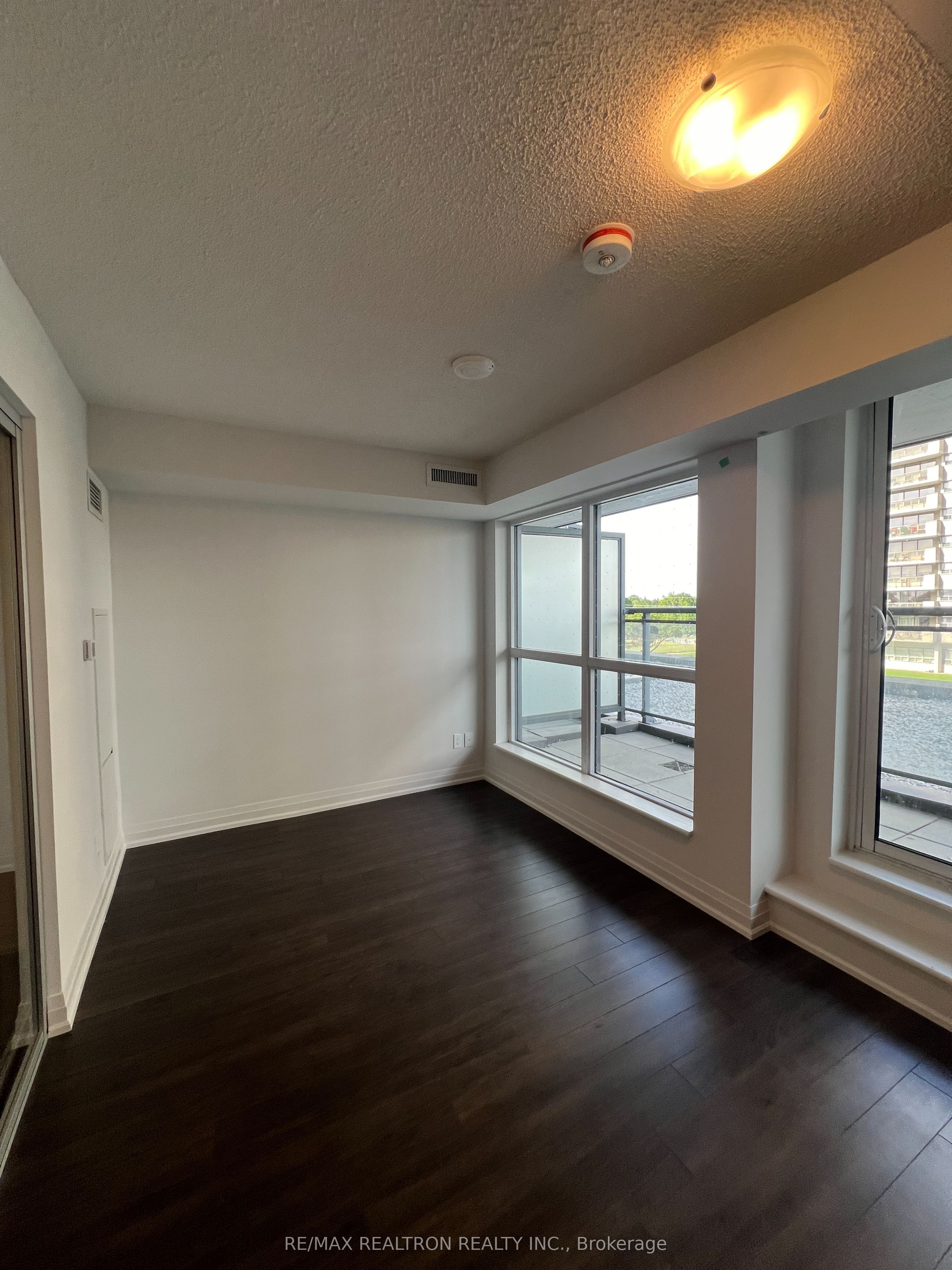 Additional image 3 of 234-20 Meadowglen Place, Toronto, ON, M1H 2Y5