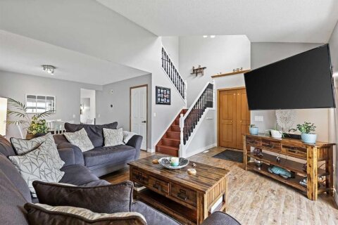 Additional image 7 of 32 Millrise Crescent SW, Calgary, AB, T2Y 2H6