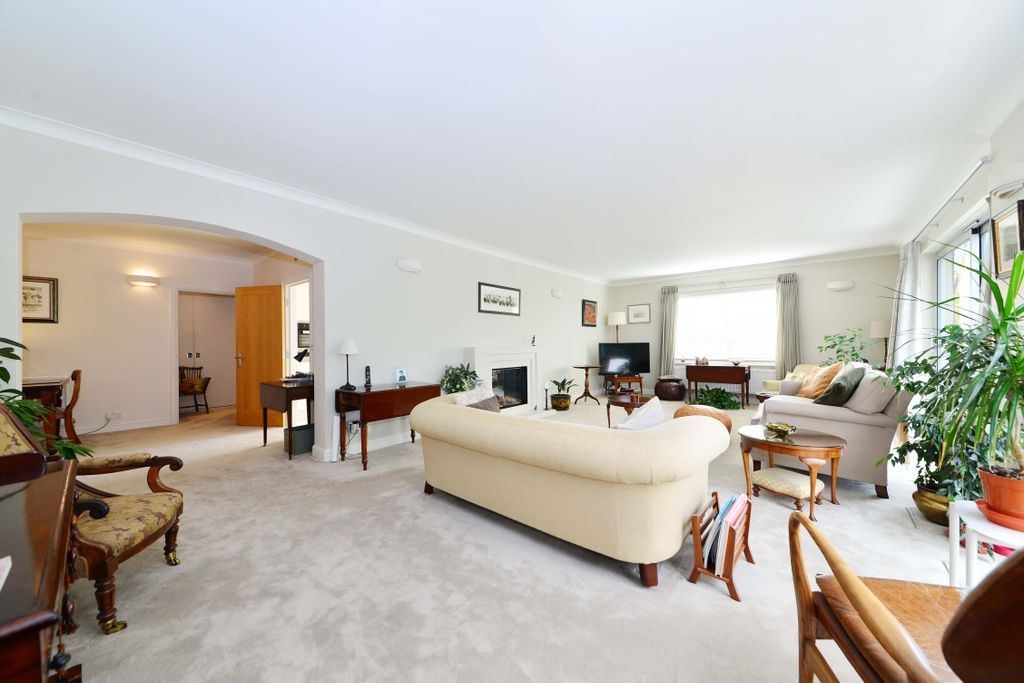 Additional image 6 of 3 bed flat for salePetersham Place, Edgbaston B15