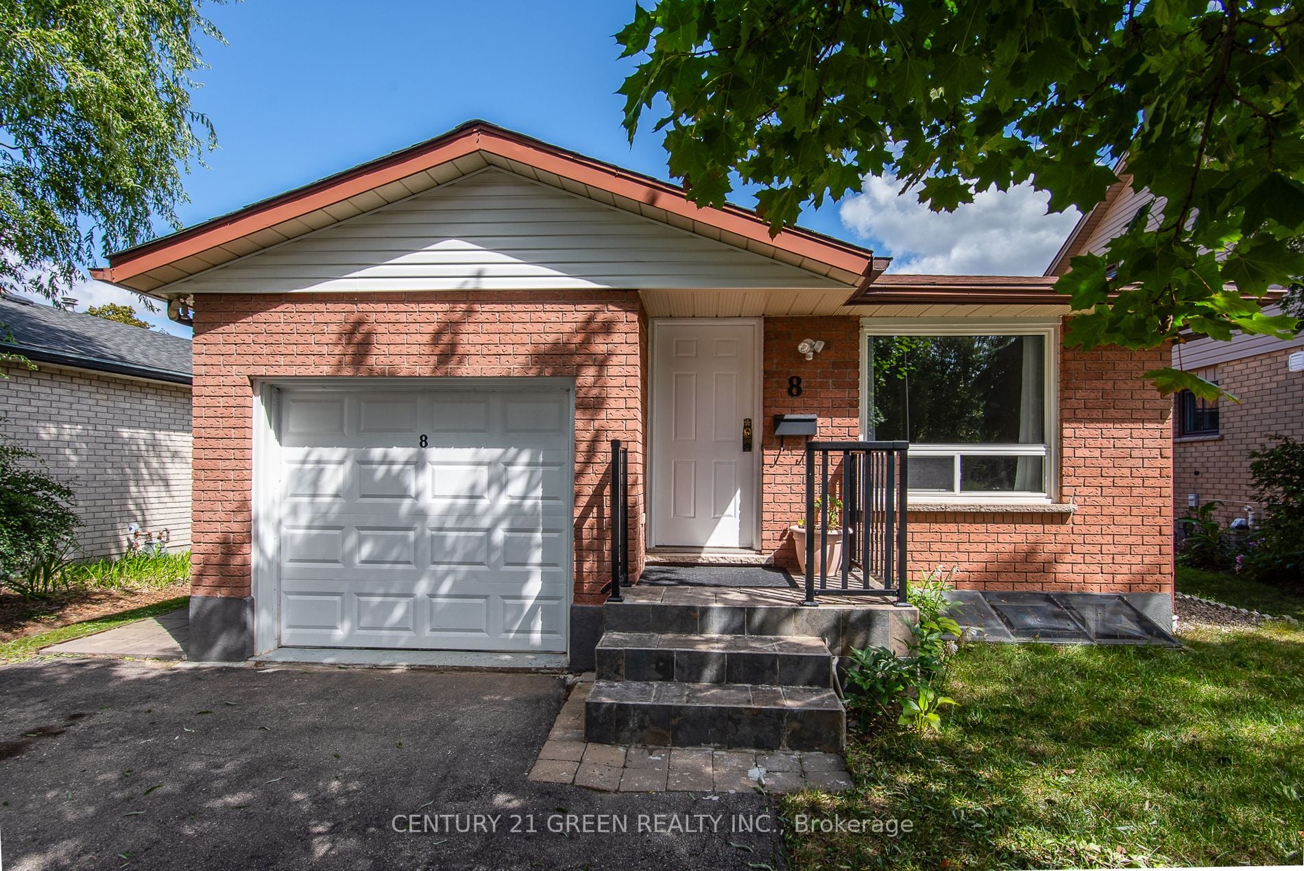 8 Pamela Place, Guelph, ON, N1H 8C9