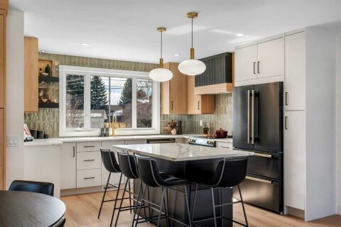 Additional image 7 of 959 Parkwood Way SE, Calgary, AB, T2J3V4