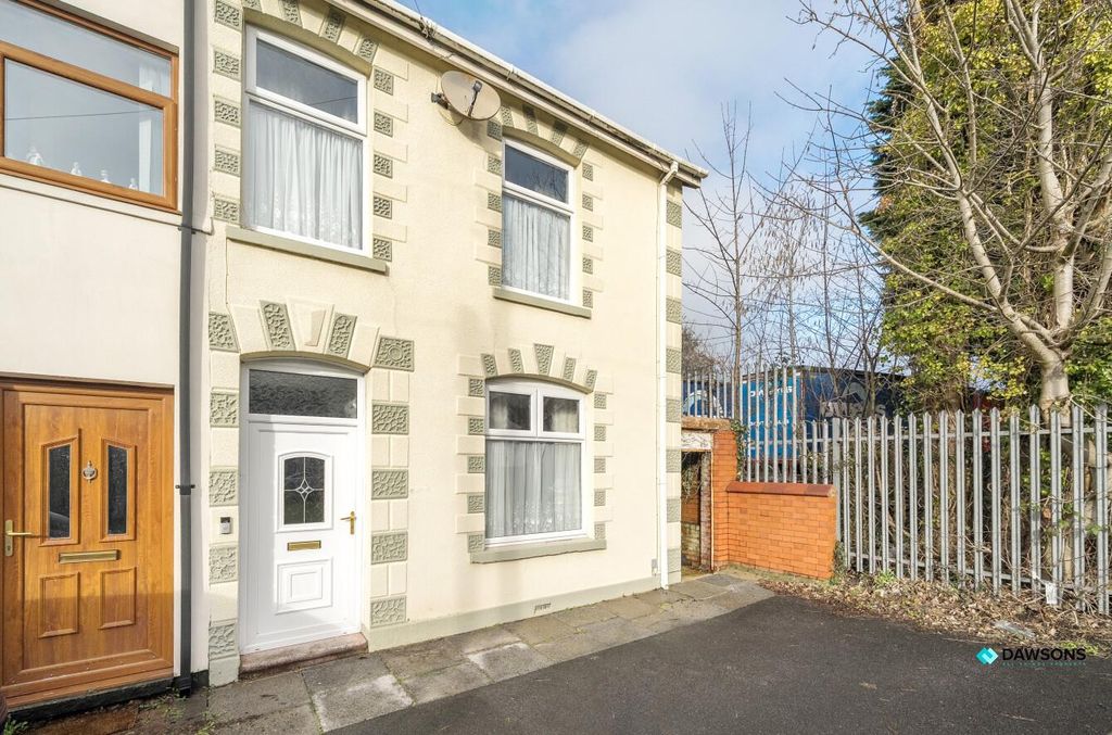 2 bed semi-detached house for saleMaescanner Road, Llanelli SA14