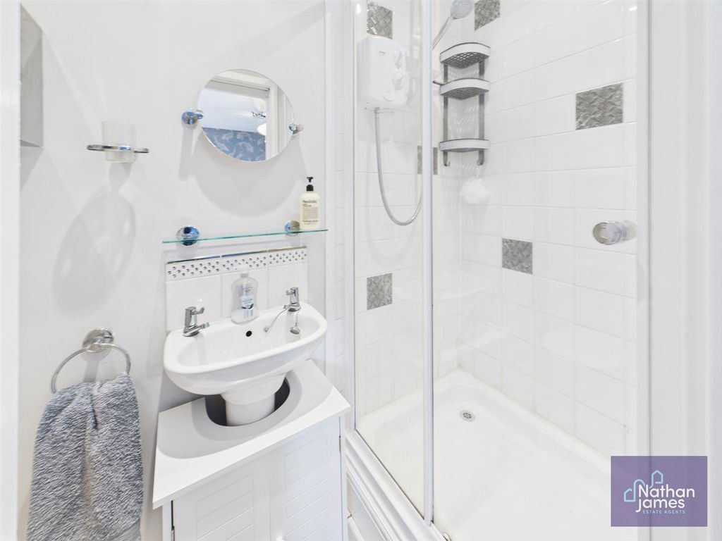 Additional image 14 of 4 bed detached house for saleHolly House, Castle Gardens, Caldicot NP26