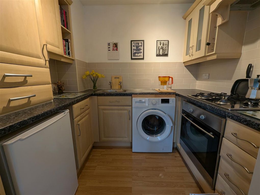 1 bed flat for saleCollingsway, Darlington DL2 photo 4
