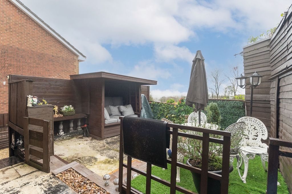 Additional image 2 of 4 bed detached house for saleButtercup Court, Ty Canol NP44