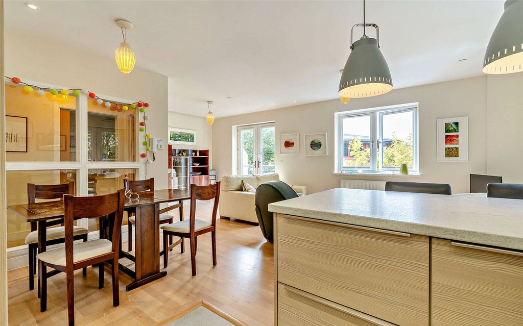 Additional image 4 of 4 bed end terrace house for saleRoyal Stuart Lane, Cardiff CF10