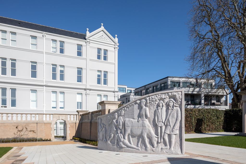 Additional image 2 of 3 bed flat for saleLa Pouquelaye, St. Helier, Jersey JE2