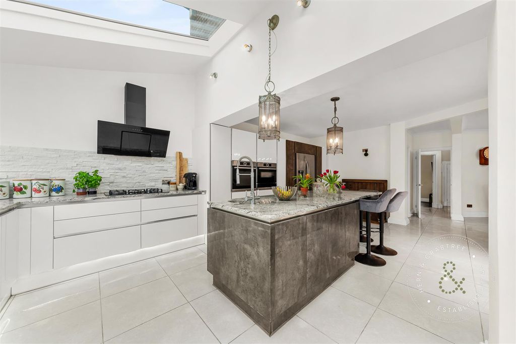 Additional image 2 of 4 bed detached house for salePant Yr Wyn, Cardiff CF23