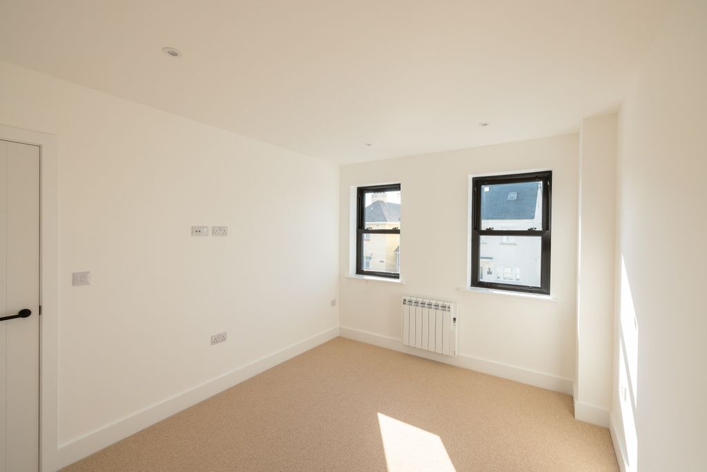 Additional image 16 of 3 bed terraced house for saleVale Road, St. Sampson, Guernsey GY2