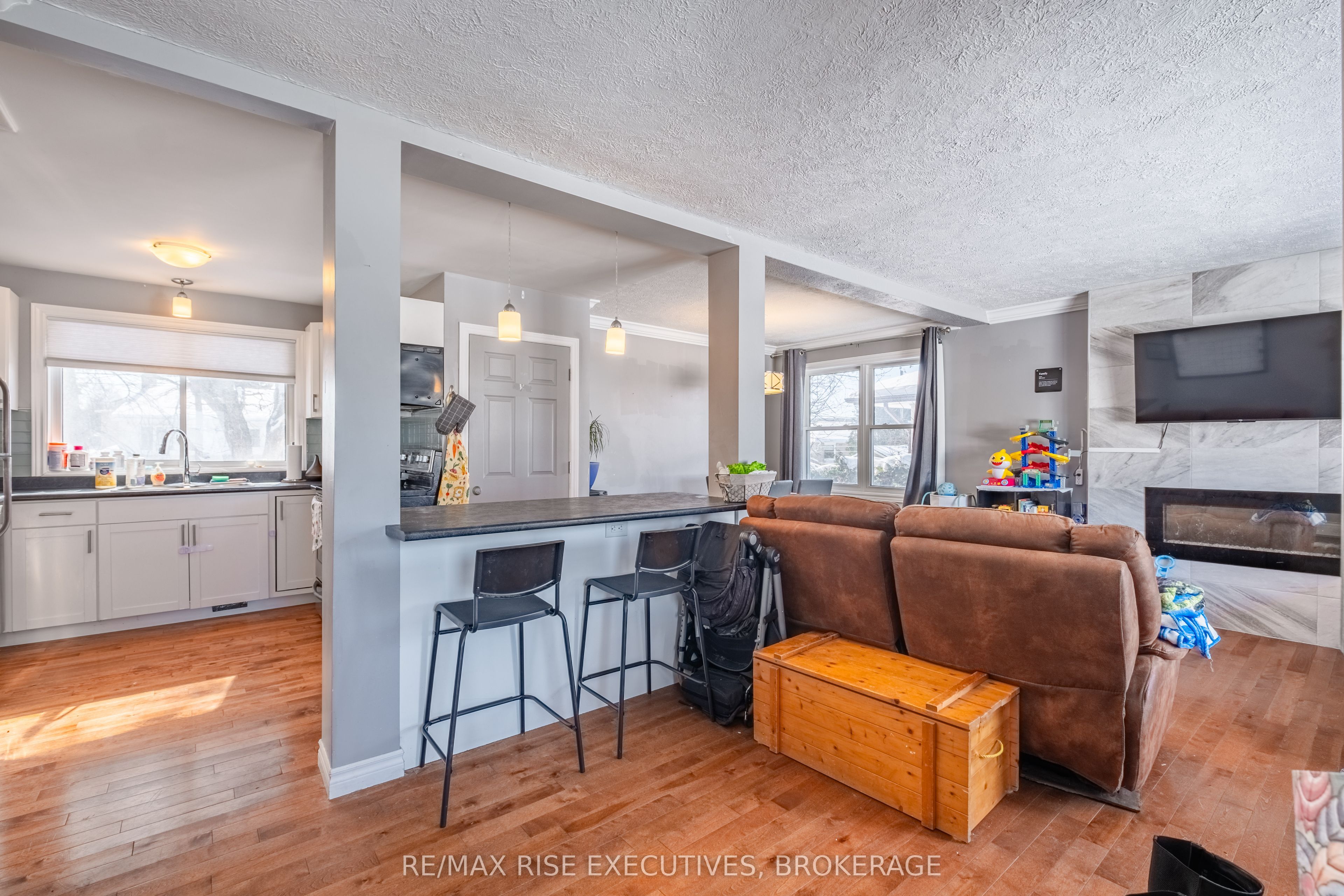 Additional image 3 of 20 Elizabeth Avenue, Kingston, ON, K7M 3G8