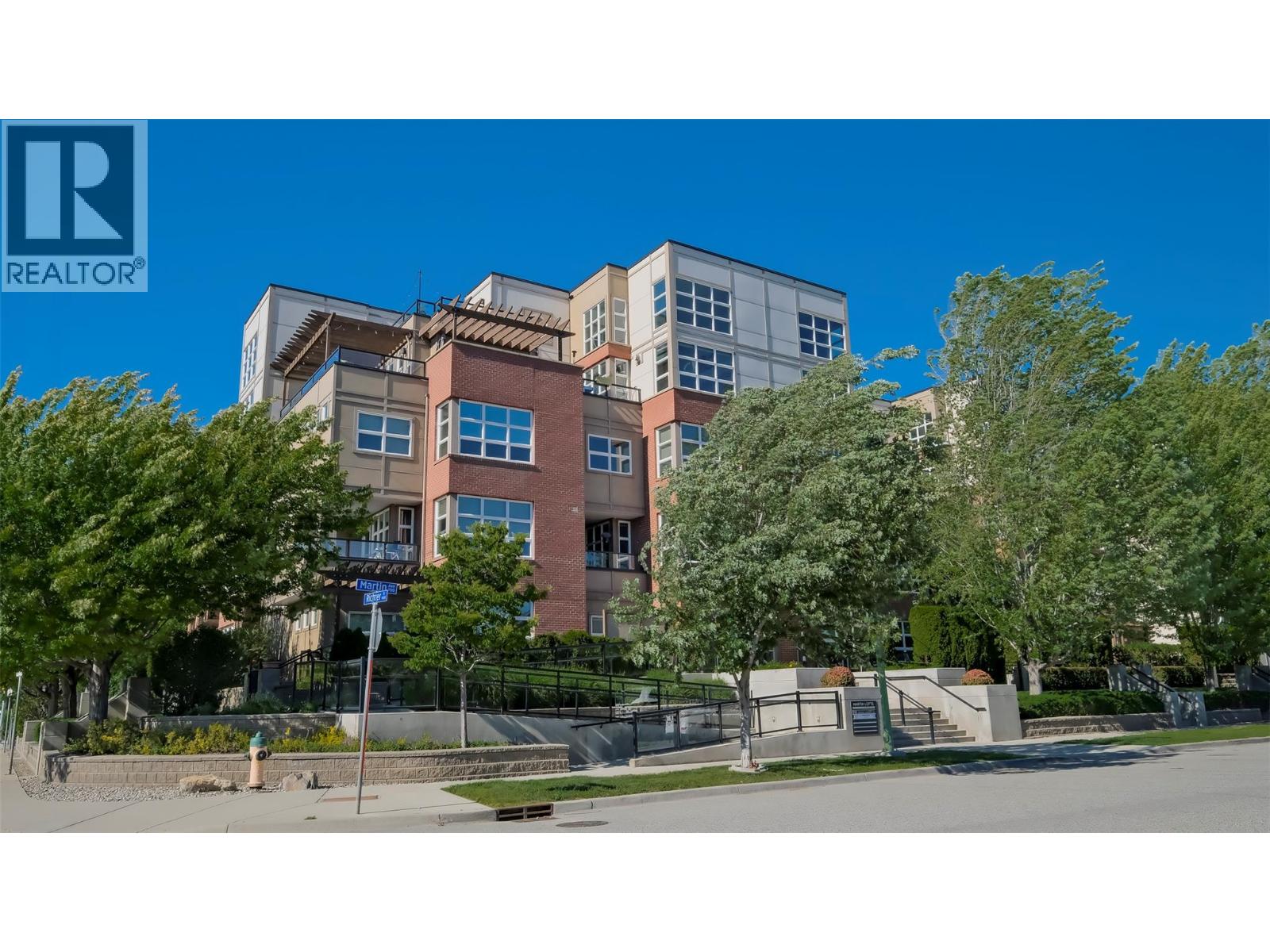 108-700 Martin Avenue, Kelowna, BC, V1Y6V3