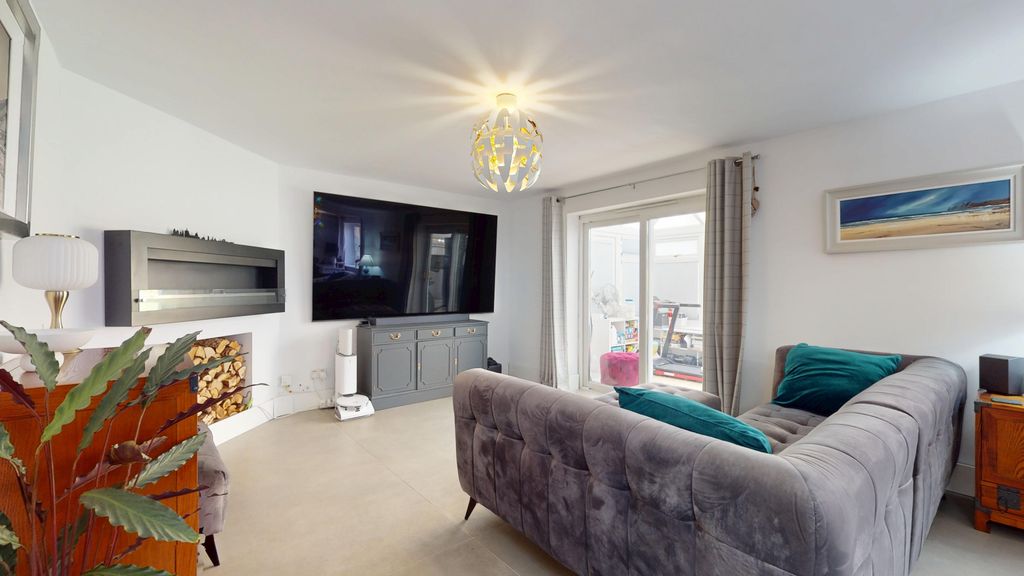 Additional image 4 of 4 bed detached house for saleBriarmeadow Drive, Thornhill, Cardiff CF14
