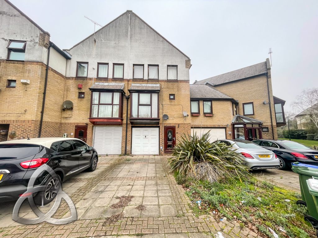 4 bed semi-detached house for saleWatersmeet Way SE28