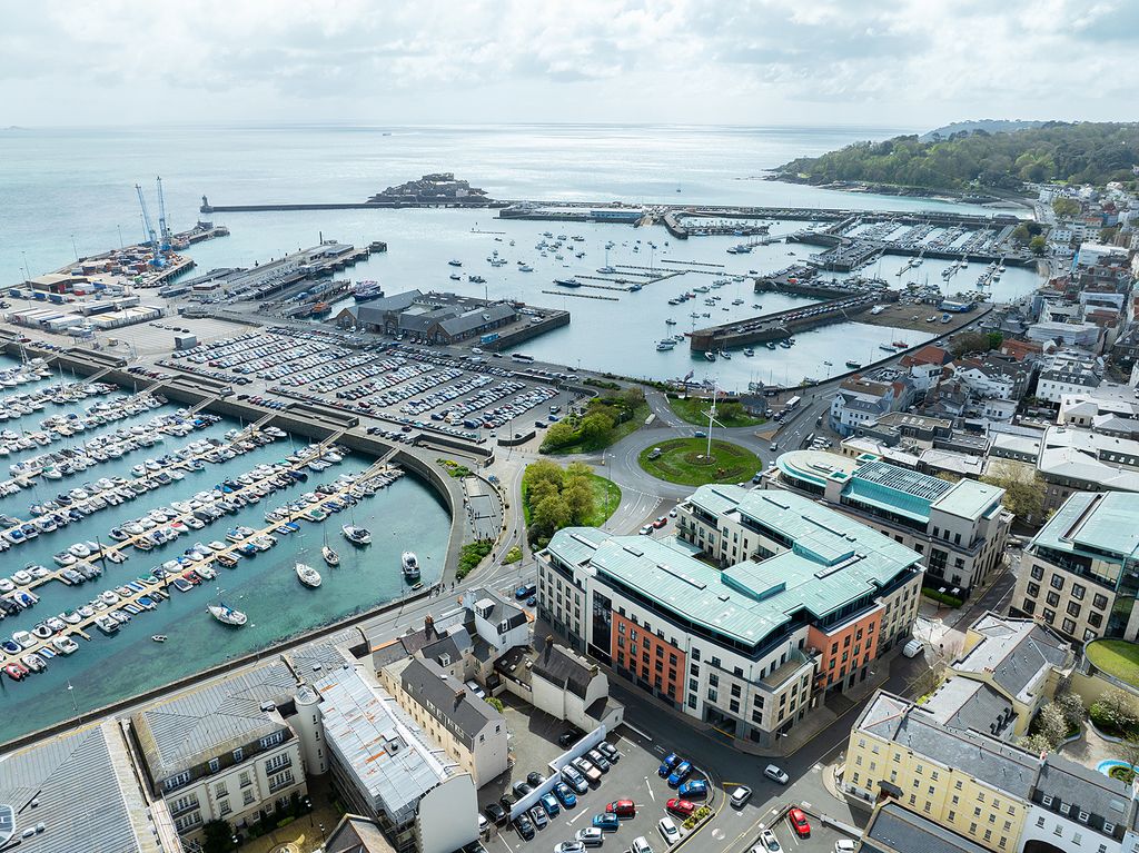 Additional image 26 of 3 bed property for saleRoyal Terrace, St Peter Port, Guernsey GY4