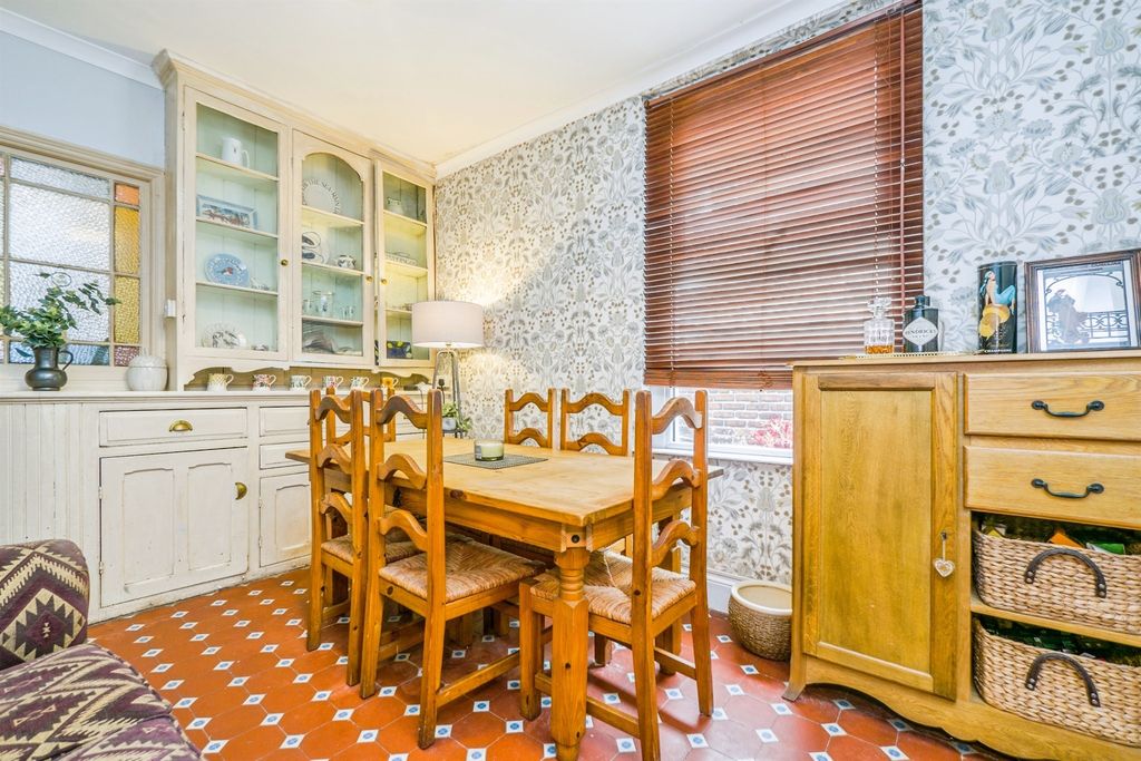 Additional image 8 of 4 bed end terrace house for saleCourtenay Road, Splott, Cardiff CF24