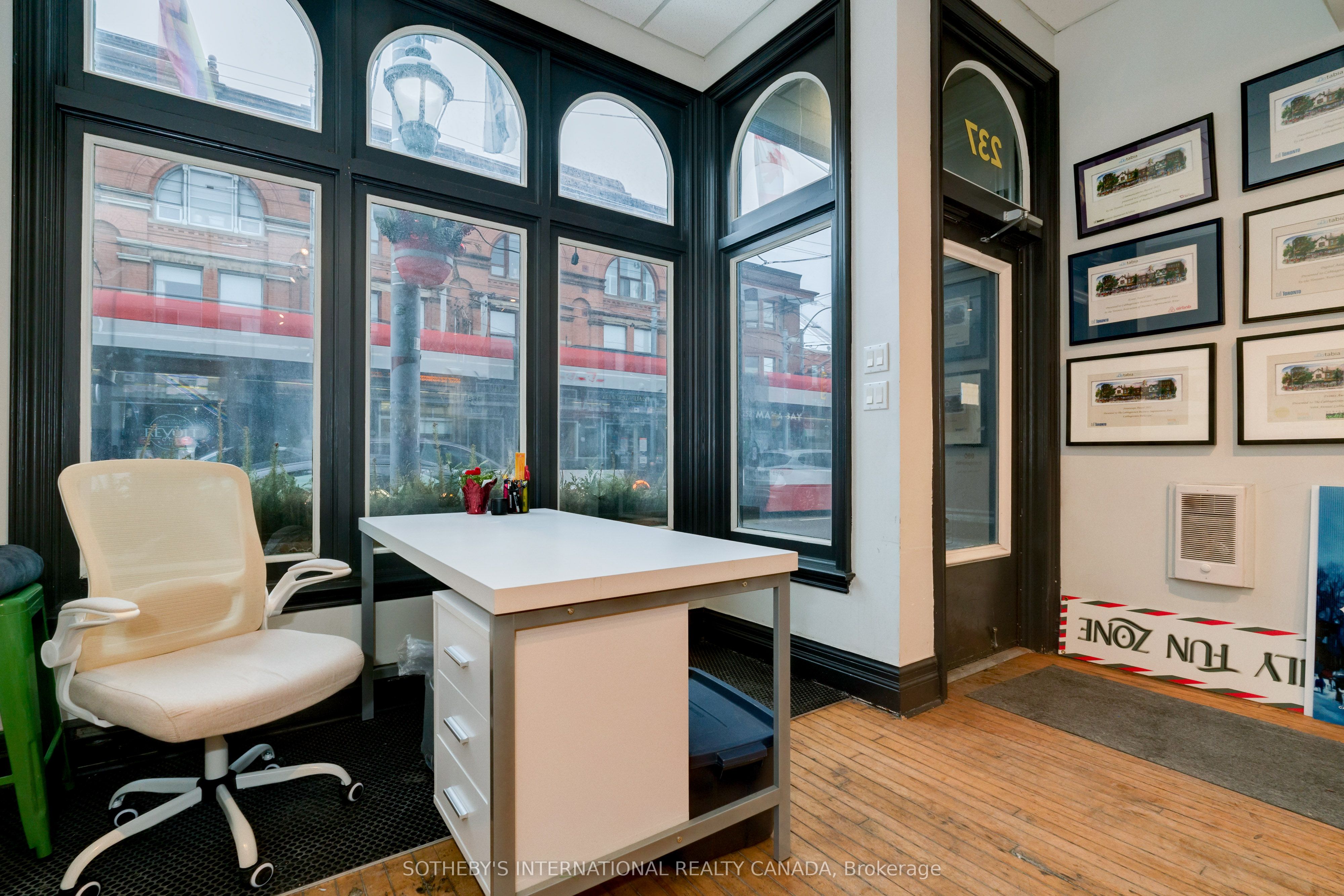 Additional image 6 of 237 Carlton Street, Toronto, ON, M5A 2L2