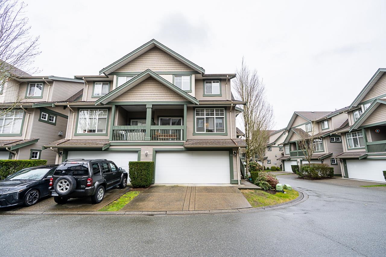 64-6050 166 Street, Surrey, BC, V3S 0X2