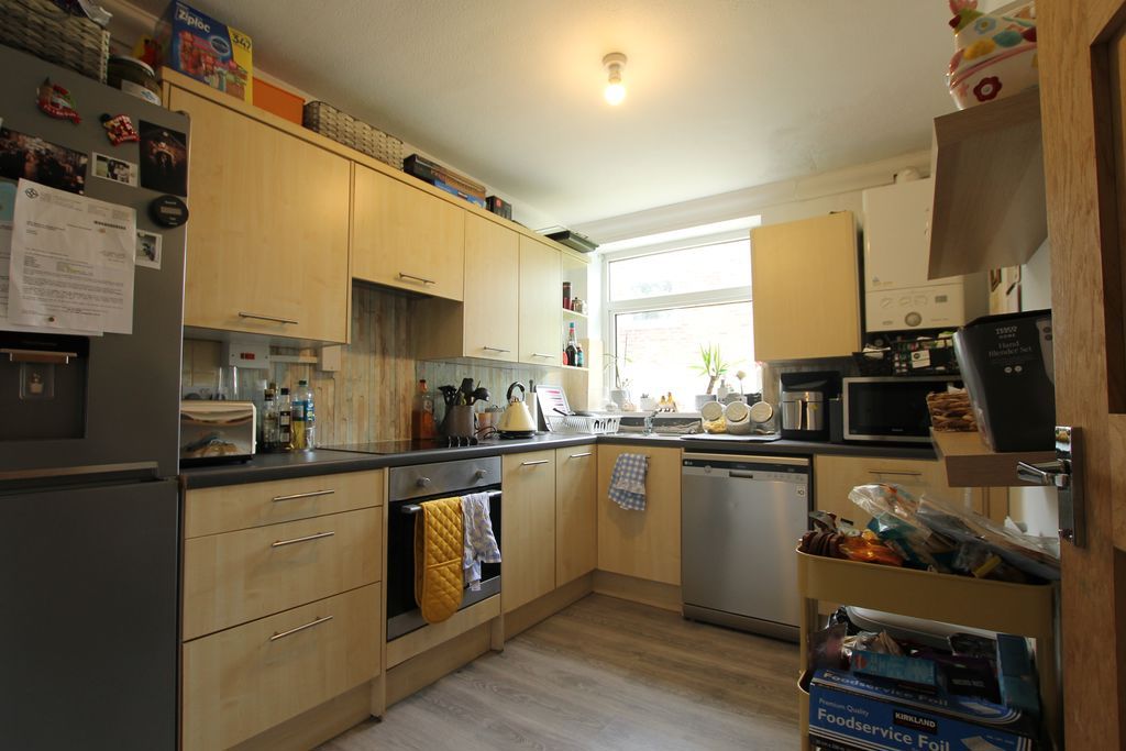 Additional image 4 of 2 bed flat for saleWoolaston Avenue, Cardiff CF23