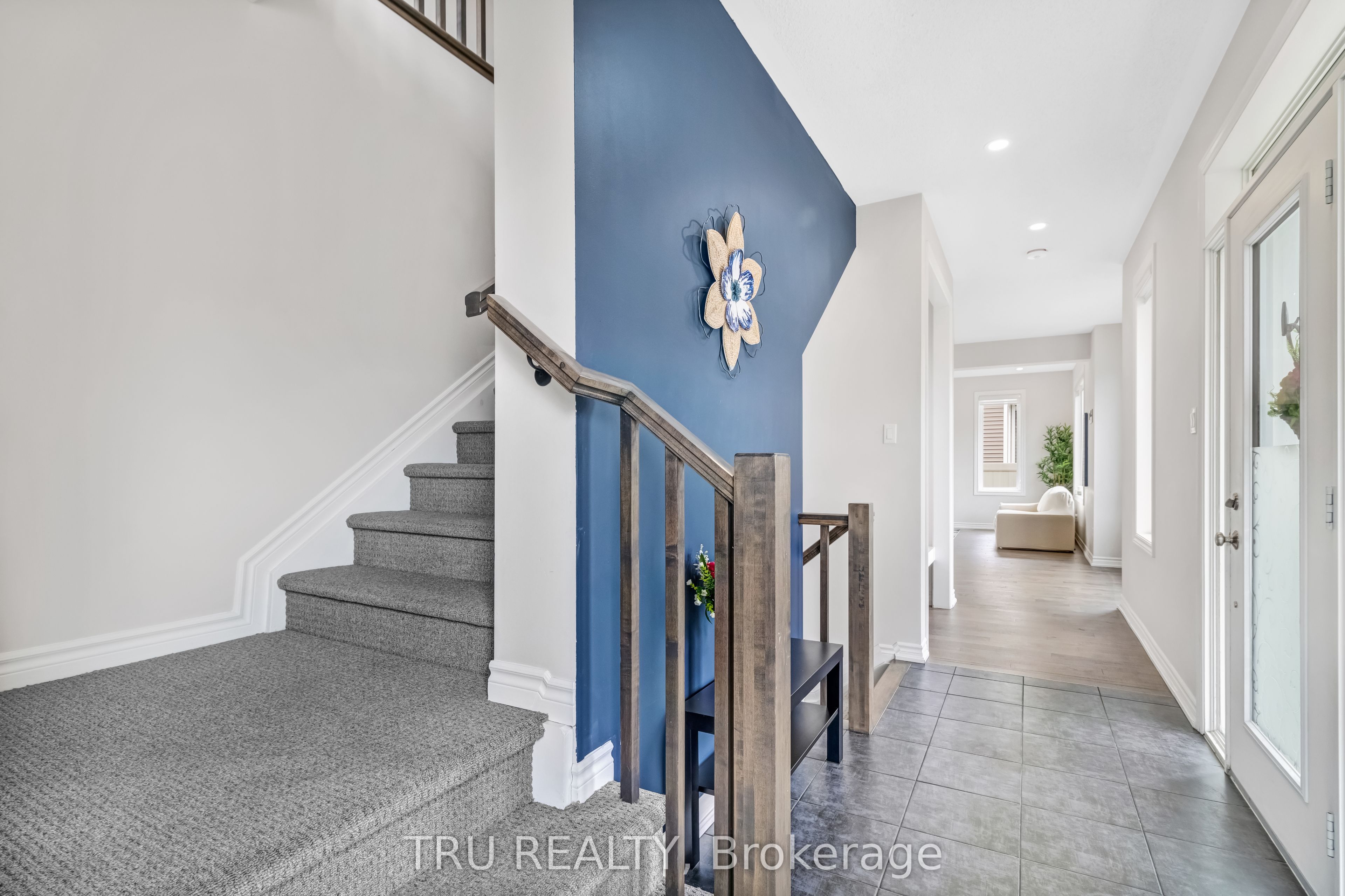 Additional image 4 of 20 Coppermine Street, Ottawa, ON, K2J 6P6