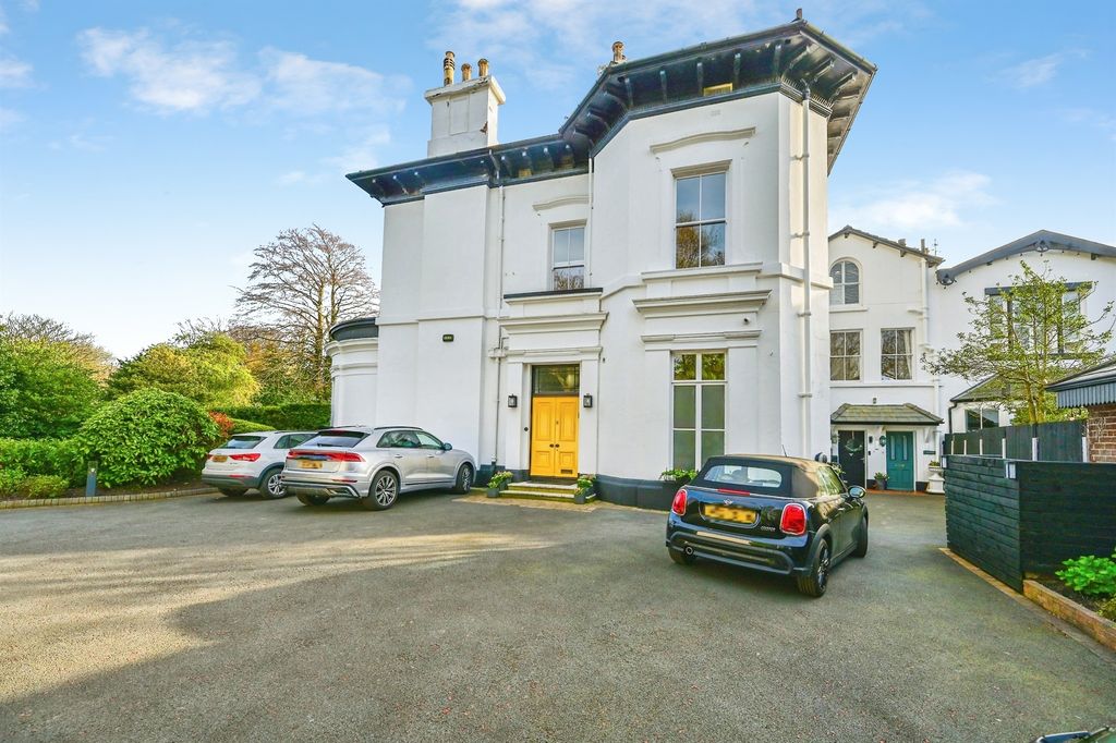 4 bed flat for saleFulwood Park, Liverpool L17