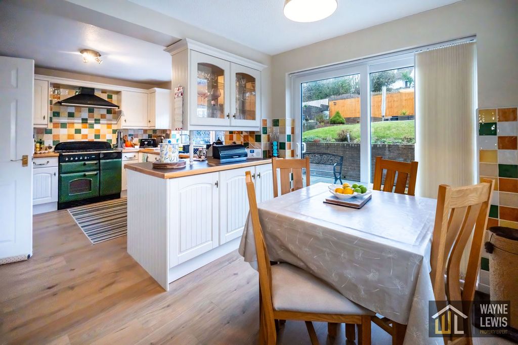 Additional image 3 of 4 bed detached house for saleMaes Y Sarn, Pentyrch, Cardiff CF15