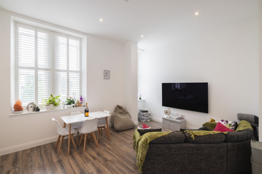 Additional image 9 of 3 bed flat for saleLa Pouquelaye, St. Helier, Jersey JE2