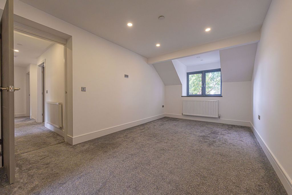Additional image 13 of 4 bed detached house for saleRoyal Oak Hill, Christchurch NP18