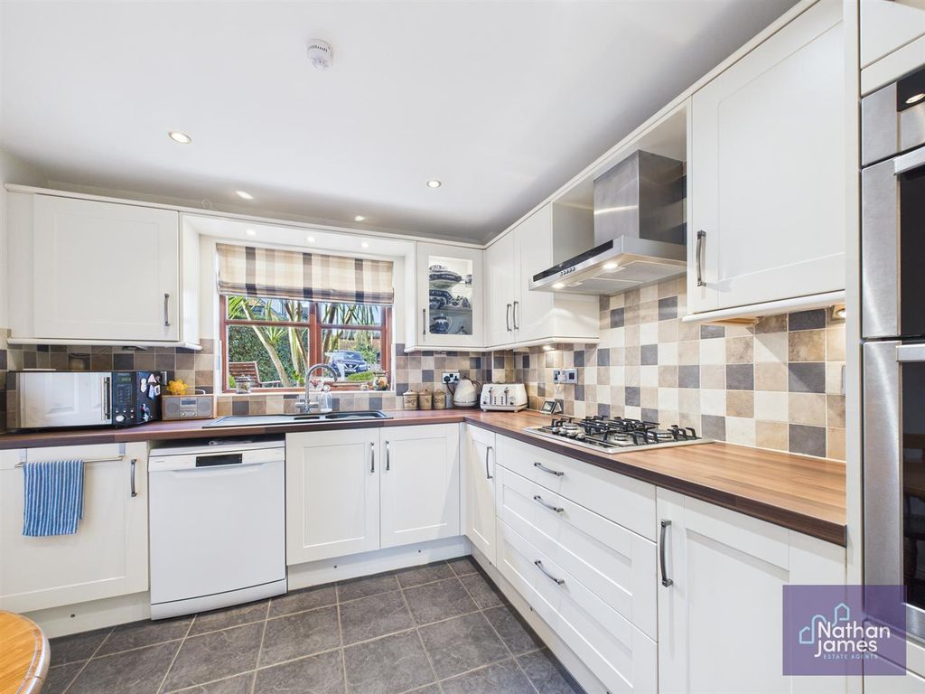 Additional image 4 of 4 bed detached house for saleGwyndy Road, Undy NP26