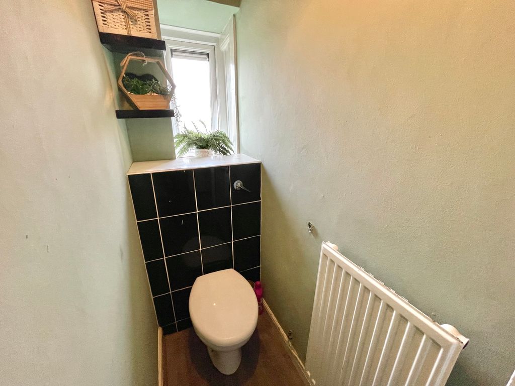 Additional image 9 of 2 bed flat for saleWestbourne Road, Cardiff CF14