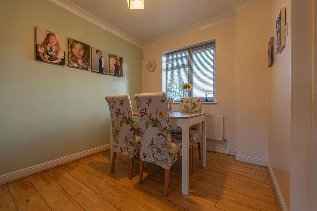 Additional image 8 of 4 bed detached house for saleBadgers Walk, Undy NP26