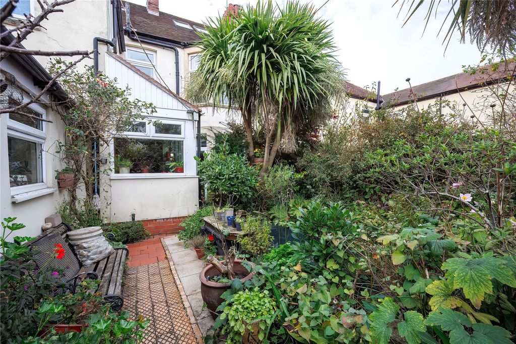 Additional image 38 of 5 bed terraced house for saleLlanedeyrn Road, Penylan, Cardiff CF23