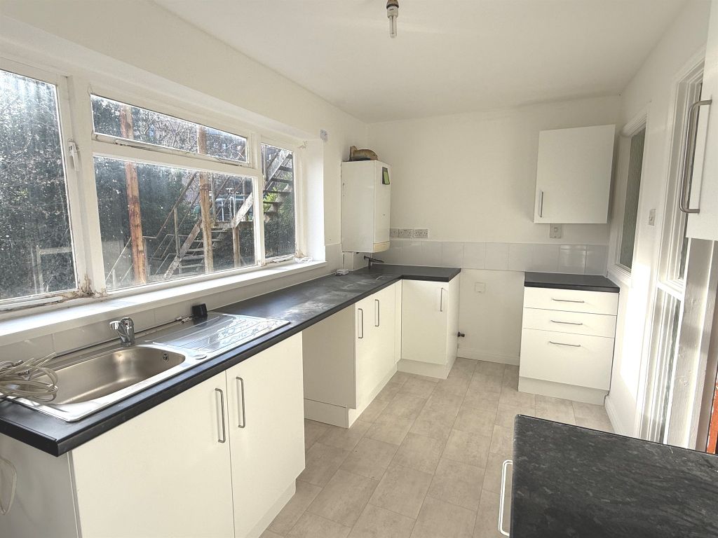 Additional image 3 of 1 bed flat for saleClytha Square, Newport NP20