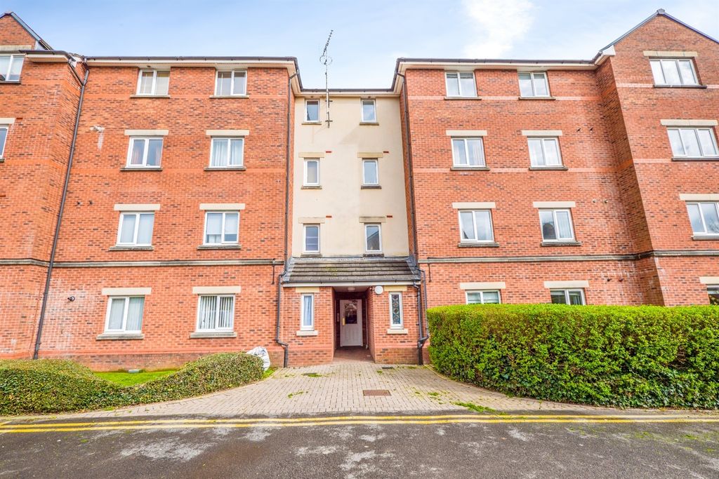 2 bed flat for saleClos Dewi Sant, Canton, Cardiff CF11