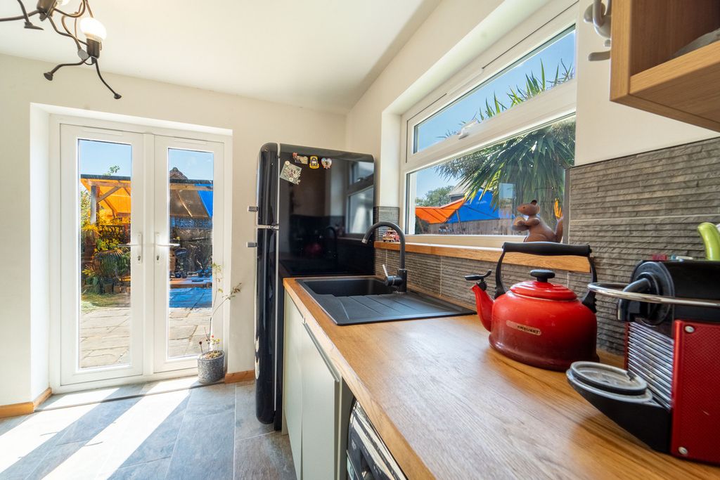 Additional image 24 of 5 bed detached house for saleSt. Johns Crescent, Newport NP10