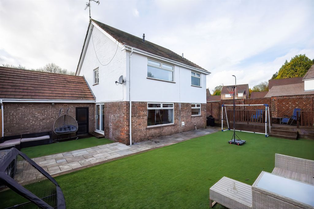Additional image 14 of 4 bed detached house for saleChartwell Drive, Lisvane, Cardiff CF14