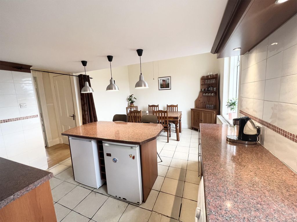 Additional image 7 of 2 bed flat for saleFlat 2, 6 Stanley Road, Saltcoats KA21