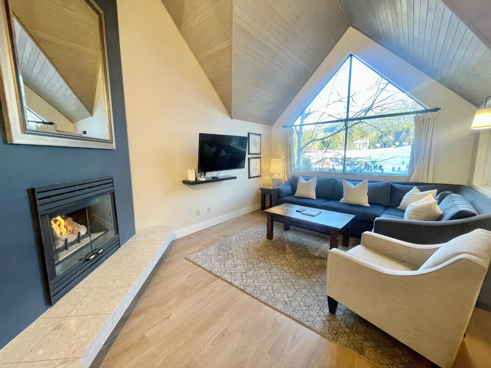 Additional image 2 of Week 9-4293 Mountain Square, Whistler, BC, V8E 1B8