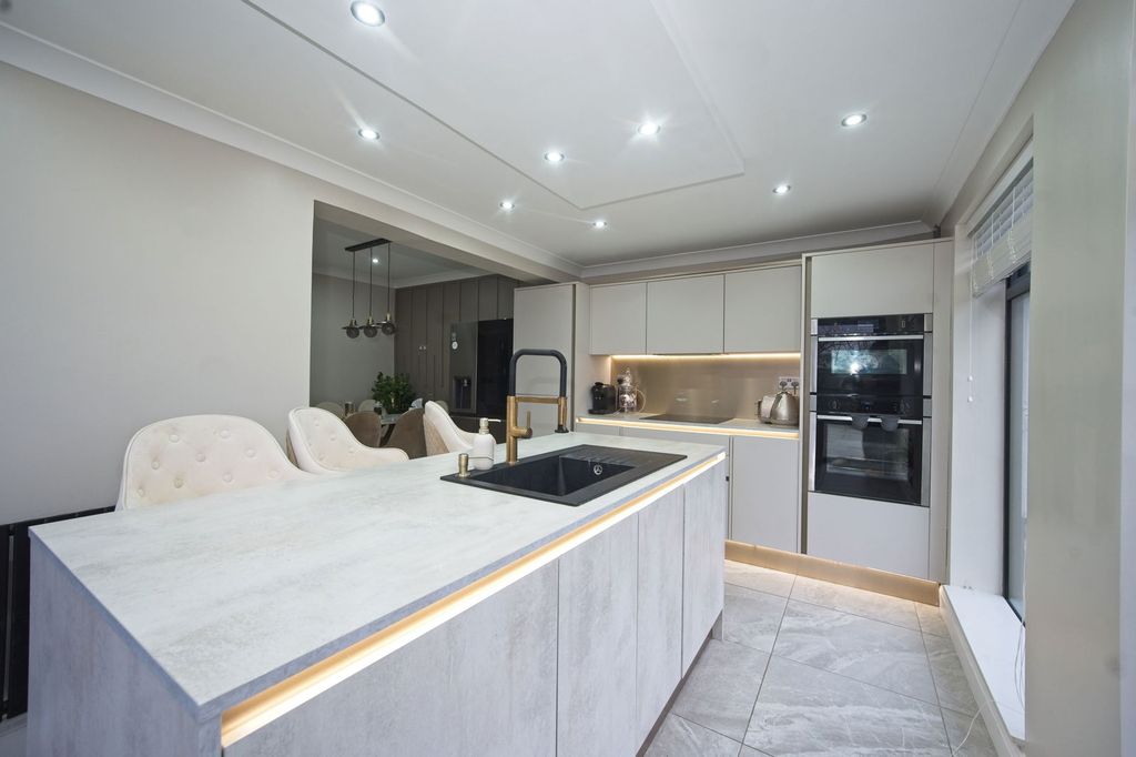Additional image 6 of 4 bed semi-detached house for saleTy Fry Gardens, Rumney, Cardiff CF3