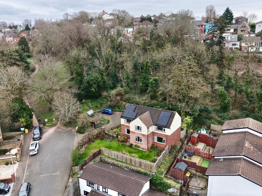 4 bed detached house for saleKensington Place, Newport NP19