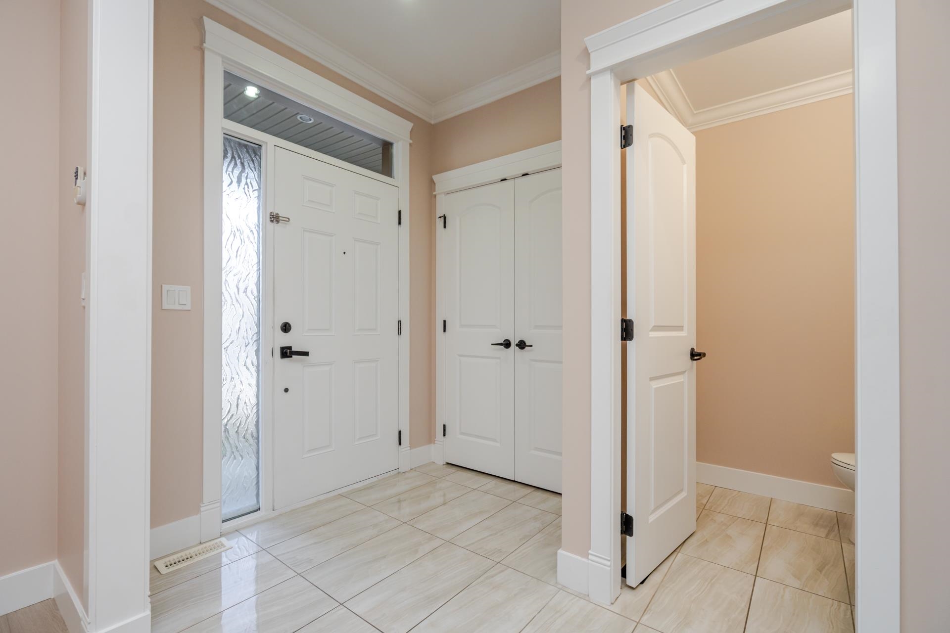 Additional image 4 of 19586 72a Avenue, Surrey, BC, V4N 3E8